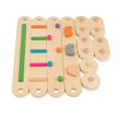 Influenza positivamente lo sviluppo dei piedi, dell’arco plantare e della corretta postura Le travi di equilibrio Montessori favoriscono lo sviluppo della motricità grossolana