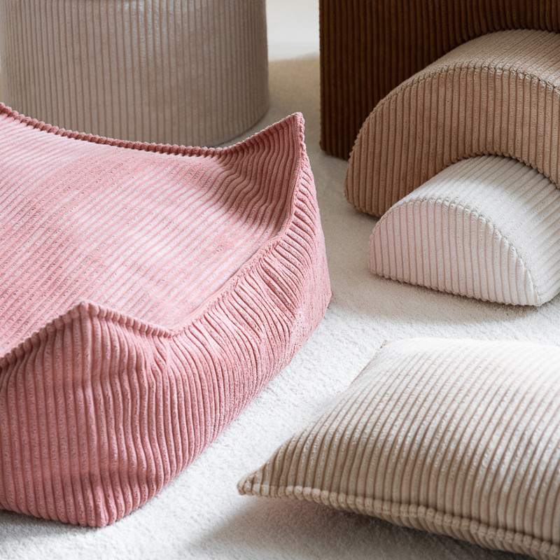 Ottoman Wigiwama® - Pink Mousse Square Ottoman Wigiwama® - Pink Mousse Square