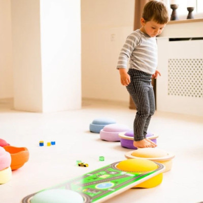 Travezza di equilibrio BaaVi con adesivo Aeroporto