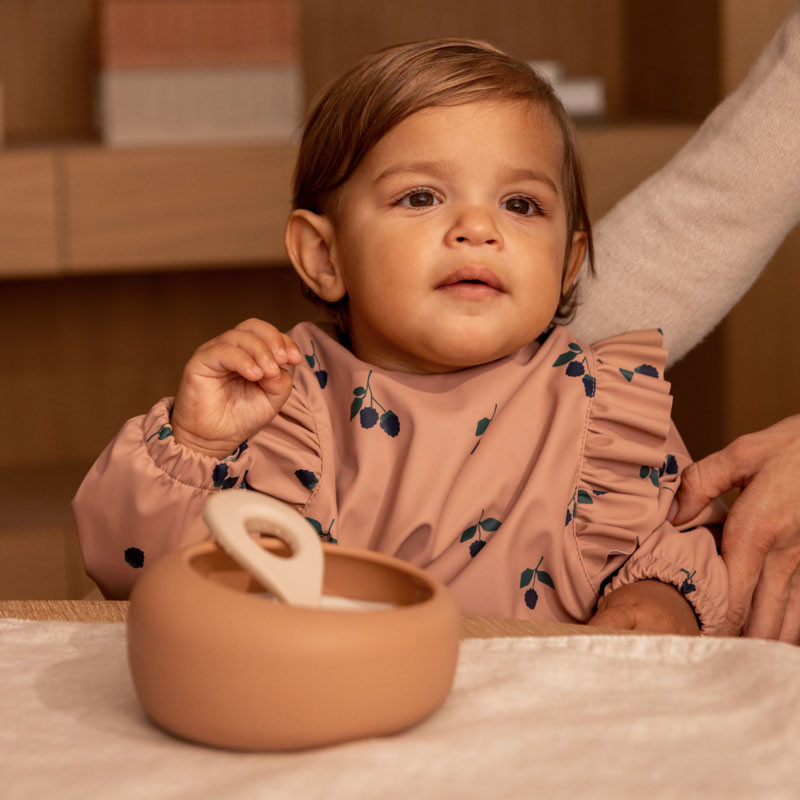 LIEWOOD ciotola in silicone con cucchiaio Sparia Tuscany Rose / Apple Blossom