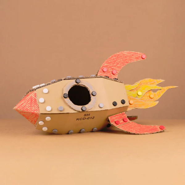 Makedo: Creare e costruire con il cartone