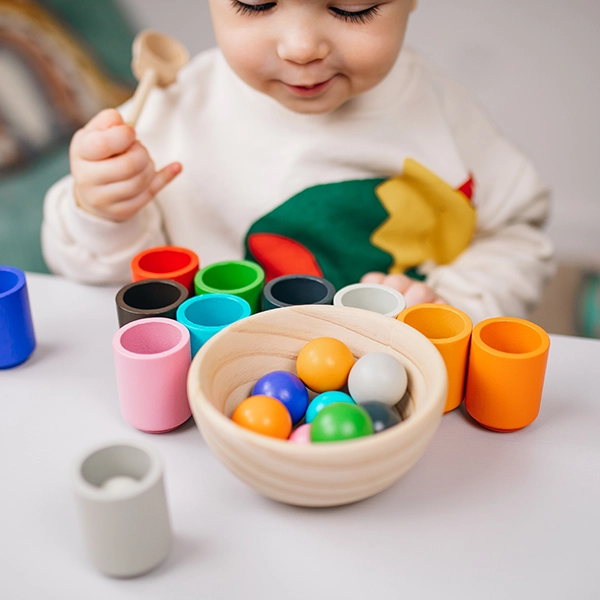 Come scegliere i giochi Montessori in legno giusti?
