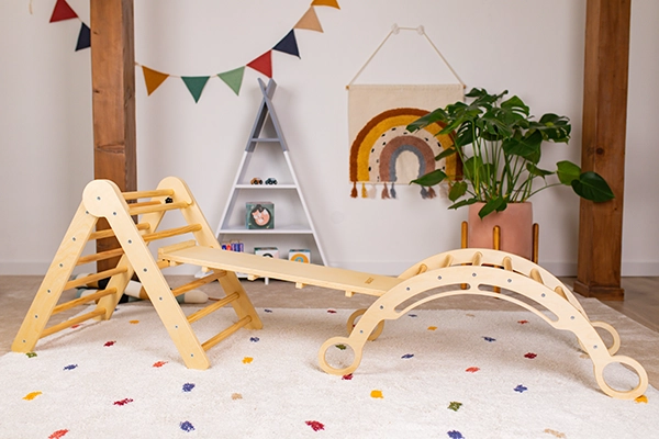 Set da arrampicata Pikler S con arco montessori