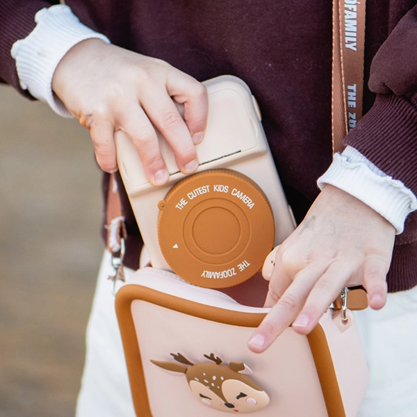 La fotocamera digitale per bambini The Zoofamily Print – Capriolo