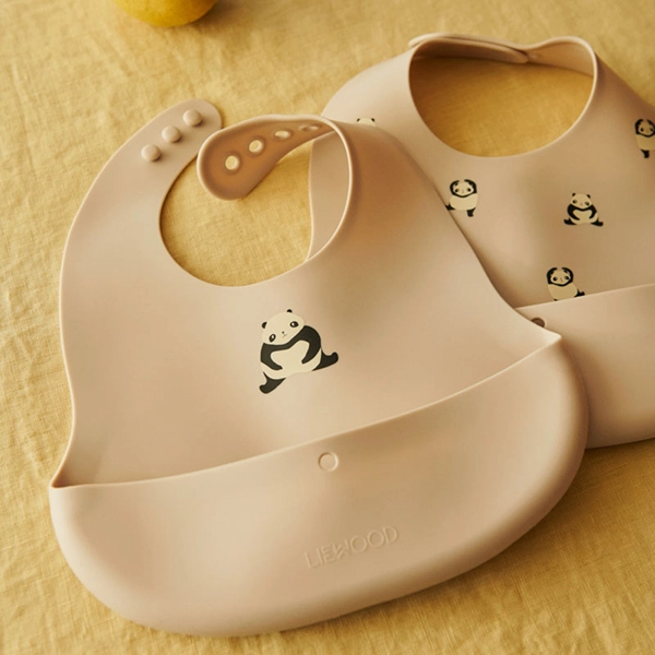 Bavaglini in silicone LIEWOOD Ember Panda / Sandy 2 pezzi