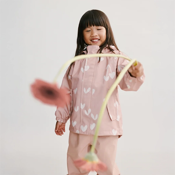 LIEWOOD set impermeabile Pedia – giacca e pantaloni Sweethearts / Pale tuscany LIEWOOD set impermeabile Pedia – giacca e pantaloni Sweethearts / Pale tuscany