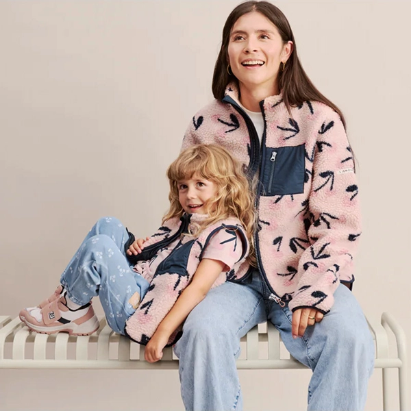 LIEWOOD gilet in pile Vada Mega Cherry Heart / Rosey LIEWOOD gilet in pile Vada Mega Cherry Heart / Rosey